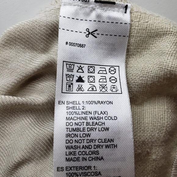 Forever 21 Shorts w/ pockets - Picture 4 of 4